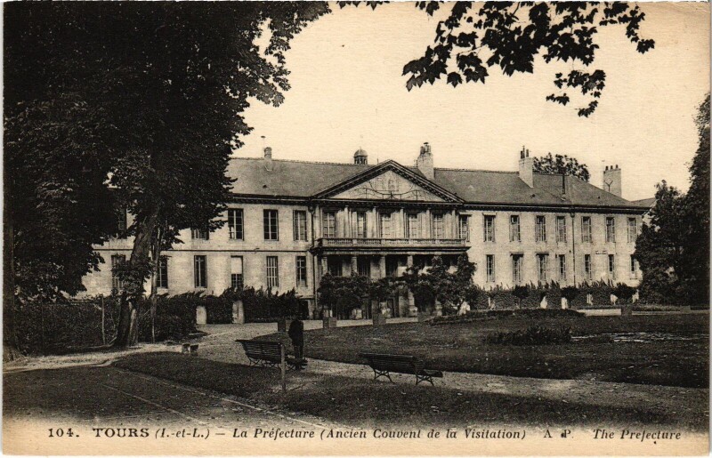 Carte postale ancienne Tours La Prefecture à Tours