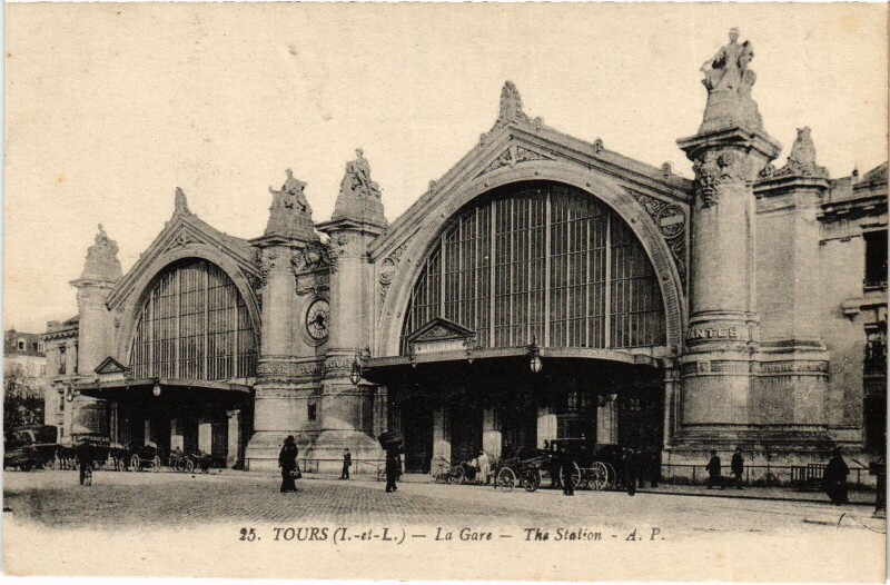 Carte postale ancienne Tours La Gare à Tours