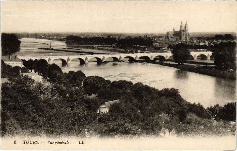 Carte postale ancienne Tours vue generale à Tours