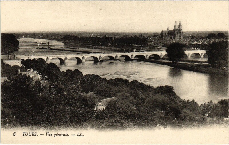 Carte postale ancienne Tours vue generale à Tours