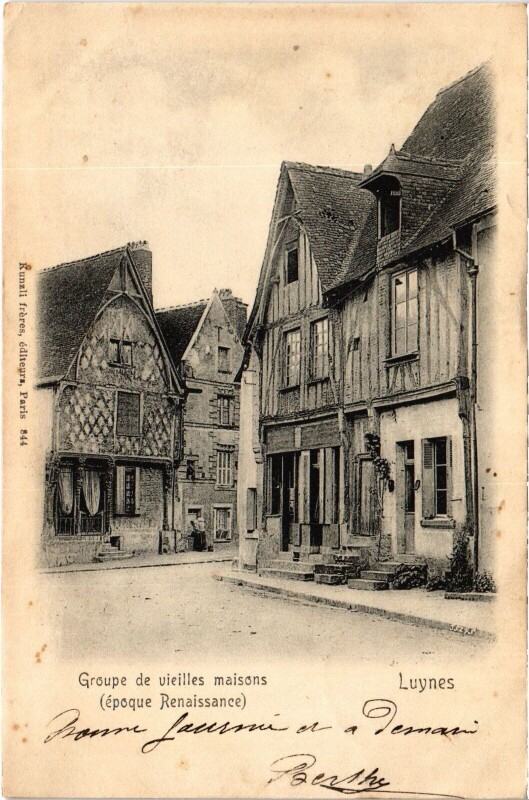 Carte postale ancienne Luynes Groupe de vieilles maisons à Luynes