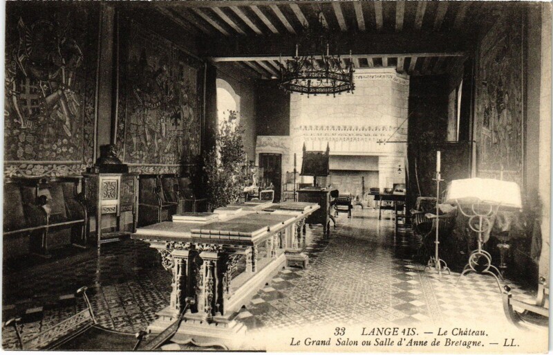 Carte postale ancienne Langeais Le Chateau à Langeais