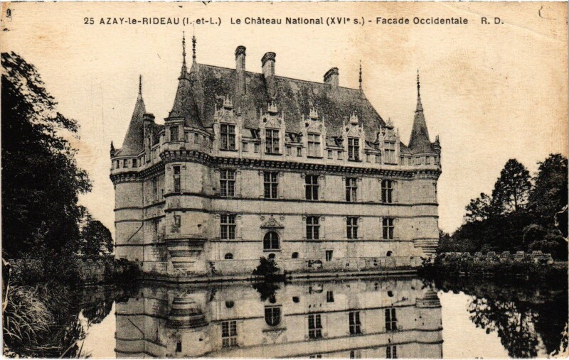 Carte postale ancienne Azay le Rideau Chateau National à Azay-le-Rideau