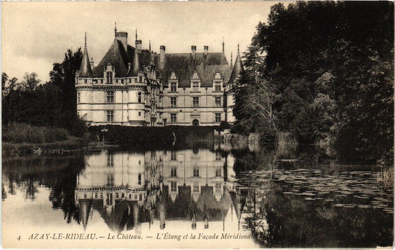 Carte postale ancienne Azay le Rideau Le Chateau à Azay-le-Rideau