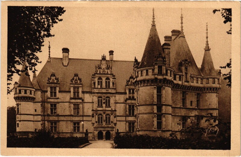 Carte postale ancienne Azay le Rideau Le Chateau à Azay-le-Rideau