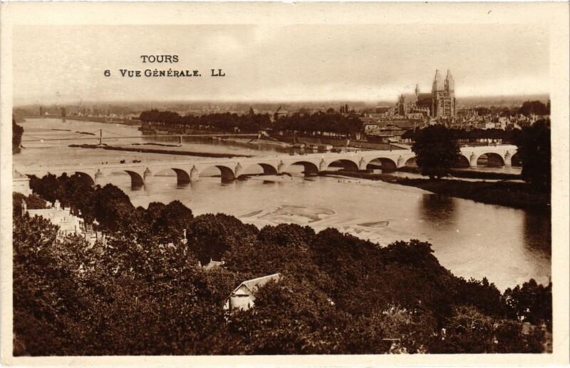 Carte postale ancienne Tours vue generale à Tours