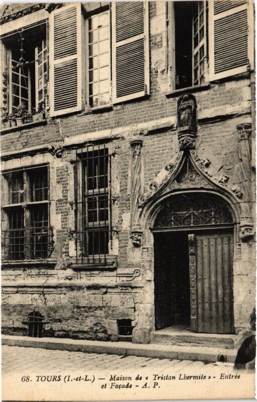 Carte postale ancienne Tours Maison de Tristan l'Hermite à Tours