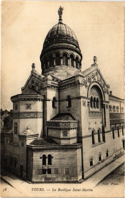 Carte postale ancienne Tours Basilique Saint-Martin à Tours