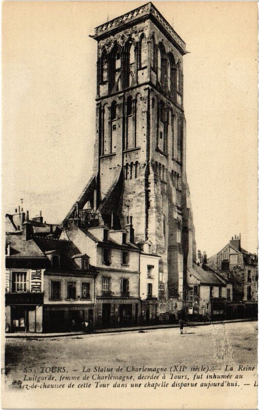 Carte postale ancienne Tours Statue de Charlemagne à Tours