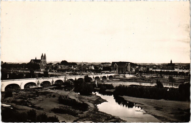 Carte postale ancienne Tours vue generale à Tours