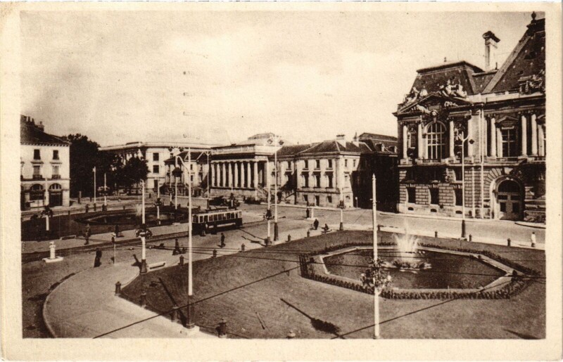 Carte postale ancienne Tours Place Jean Jaures à Tours