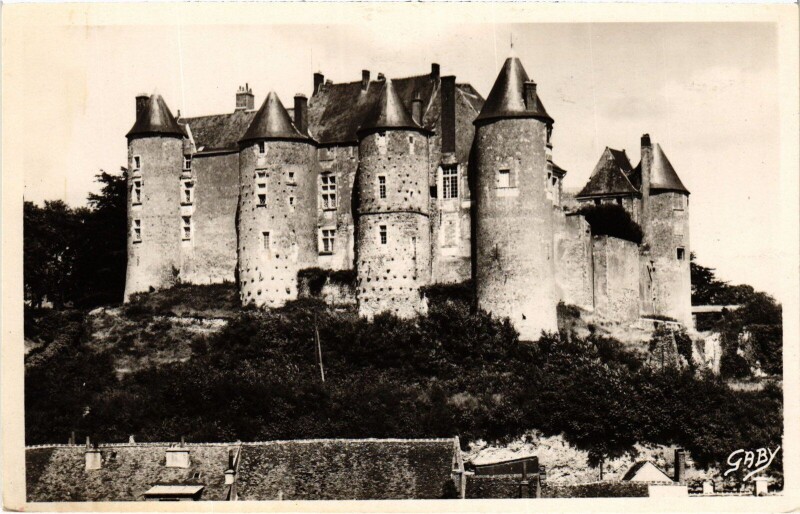 Carte postale ancienne Luynes Le Chateau à Luynes
