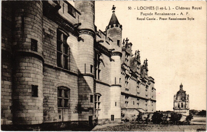 Carte postale ancienne Loches Chateau Royal à Loches