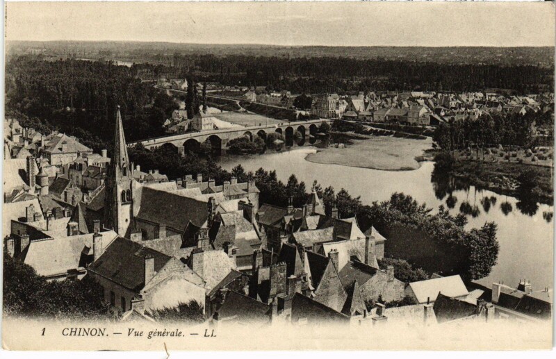 Carte postale ancienne Chinon vue generale à Chinon