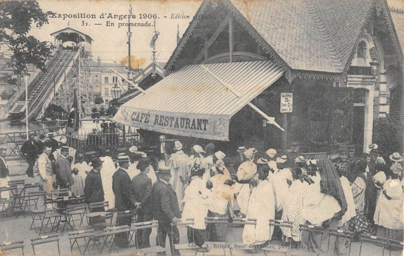 Carte postale ancienne Exposition D'Angers 1906 - En Promenade à Angers