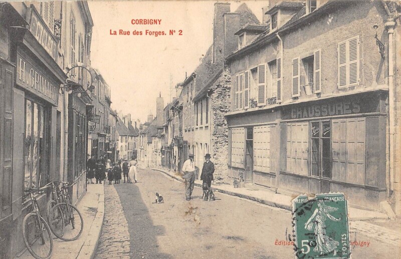 Carte postale ancienne Corbigny - La Rue Des Forges N°2 à Corbigny