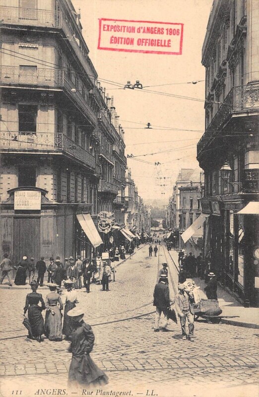 Carte postale ancienne Angers - Rue Plantagenet à Angers