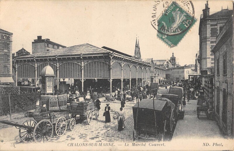 Carte postale ancienne Chalons Sur Marne - Le Marche Couvert