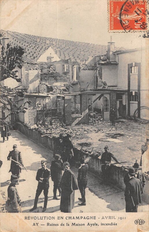 Carte postale ancienne Revolution En Champagne 1911 - Ay - Ruines De La Maison Ayola Incendiee