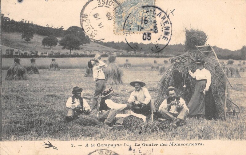 Carte postale ancienne A La Campagne - Le Gouter Des Moissonneurs