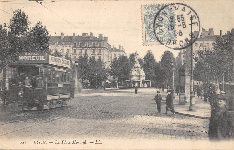 Carte postale ancienne Lyon - La Place Morand - Tramway