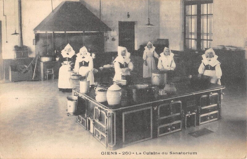 Carte postale ancienne Giens - La Cuisine Du Sanatorium