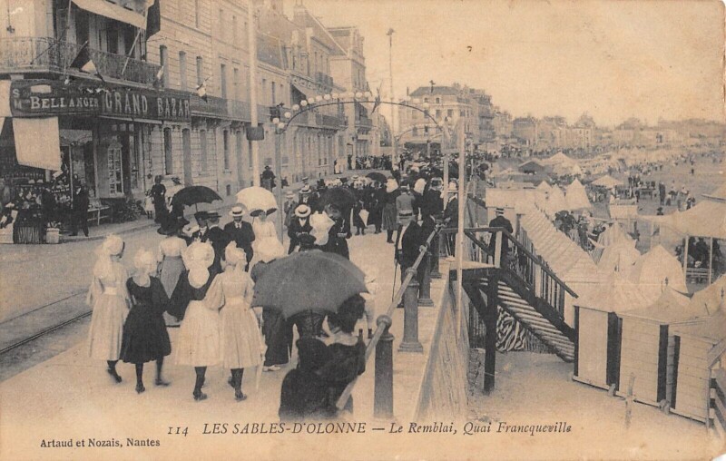 Carte postale ancienne Les Sables D'Olonne - Le Remblai - Quai Francqueville aux Sables-d'Olonne