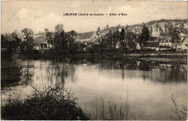 Carte postale ancienne Chinon Effet d'Eau à Chinon