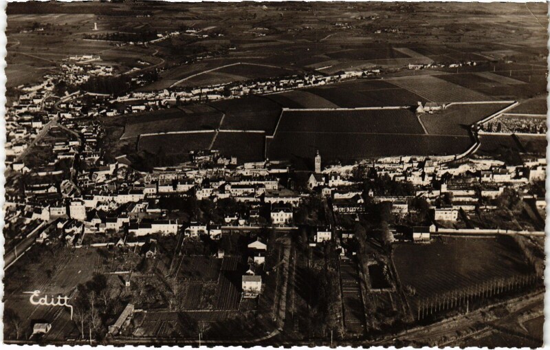 Carte postale ancienne Vouvray Vue Aerienne à Vouvray