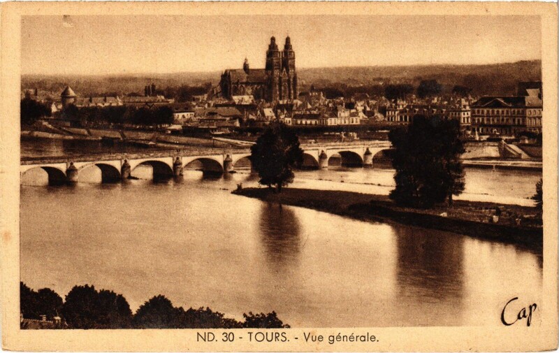 Carte postale ancienne Tours Vue Generale à Tours
