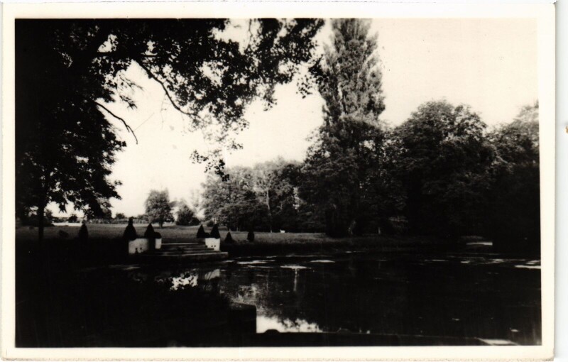 Carte postale ancienne Huismes Usage - Le Parc à Huismes