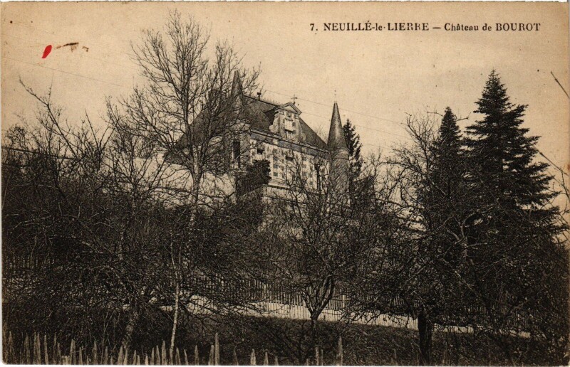 Carte postale ancienne Neuille-le-Lierre Chateau du Bourot à Neuil