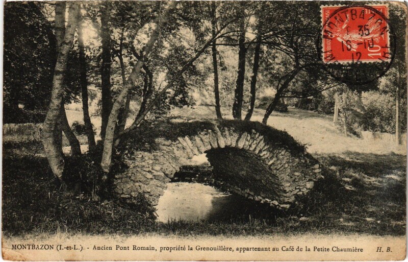 Carte postale ancienne Montbazon Ancien Pont Romain à Montbazon