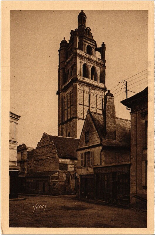 Carte postale ancienne Loches Tour Saint-Antoine à Loches