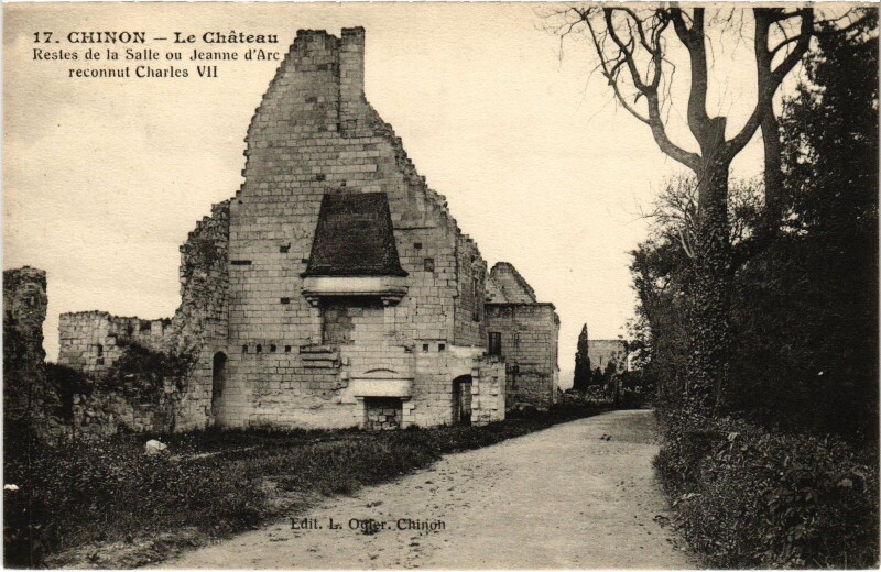 Carte postale ancienne Chinon Le Chateau à Chinon