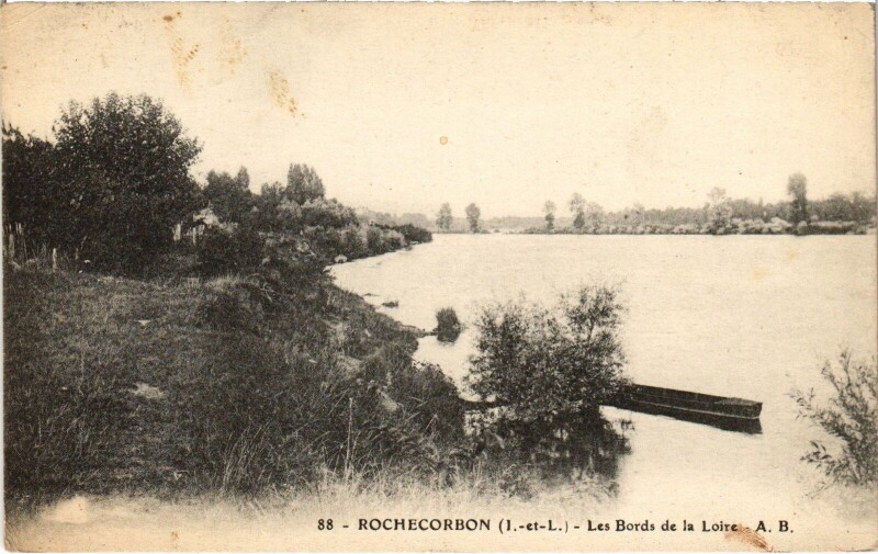 Carte postale ancienne Rochecorbon Les Bords de la Loire à Rochecorbon