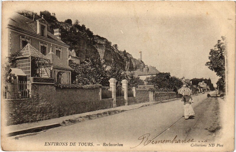 Carte postale ancienne Rochecorbon Street Scene à Rochecorbon