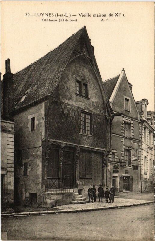 Carte postale ancienne Luynes Vieille Maison à Luynes