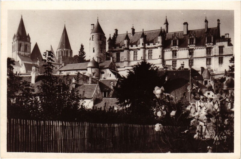 Carte postale ancienne Le Château à Loches
