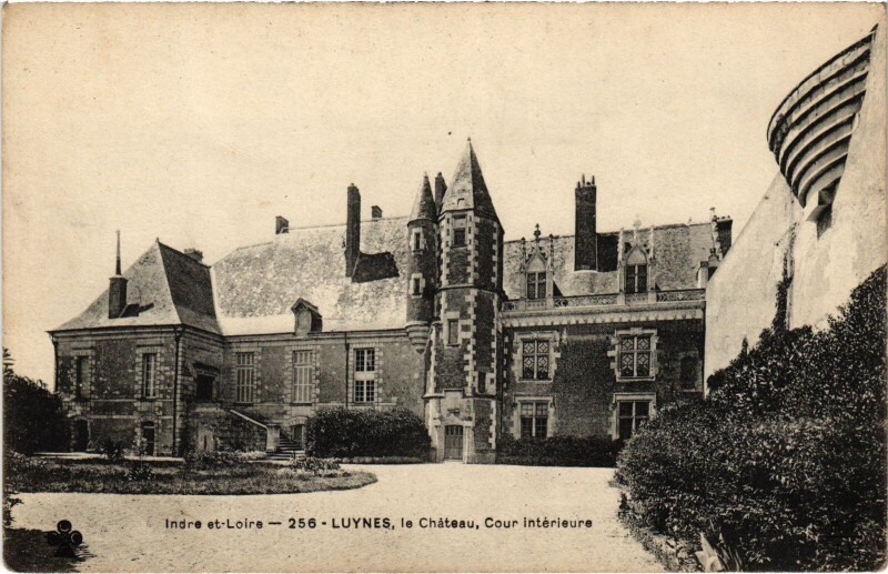 Carte postale ancienne Luynes Le Chateau à Luynes