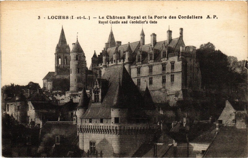 Carte postale ancienne Loches Chateau Royal à Loches