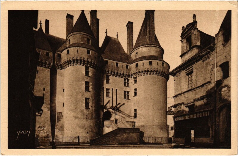 Carte postale ancienne Langeais Le Chateau à Langeais