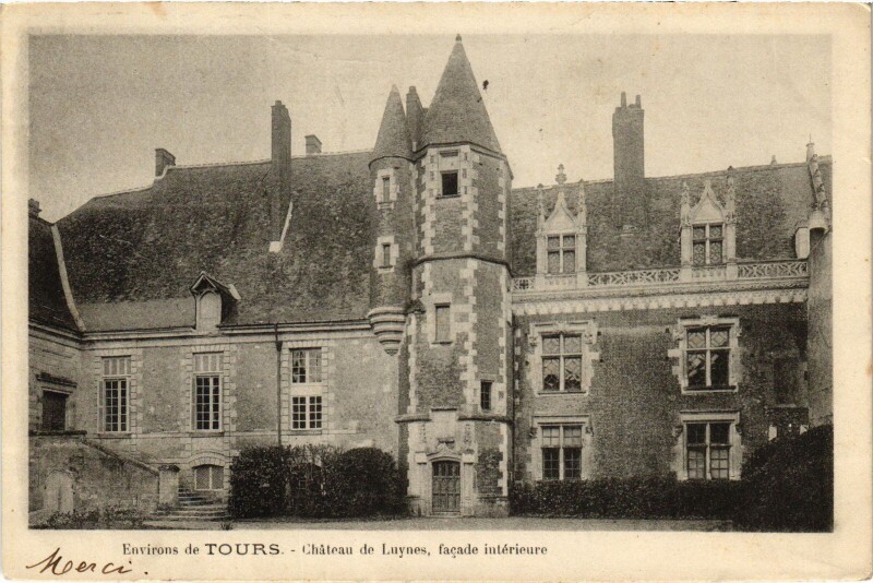 Carte postale ancienne Luynes Chateau de Luynes à Luynes
