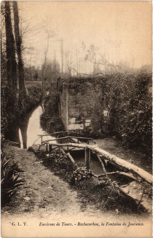 Carte postale ancienne Rochecorbon La Fontaine de Jouvence à Rochecorbon