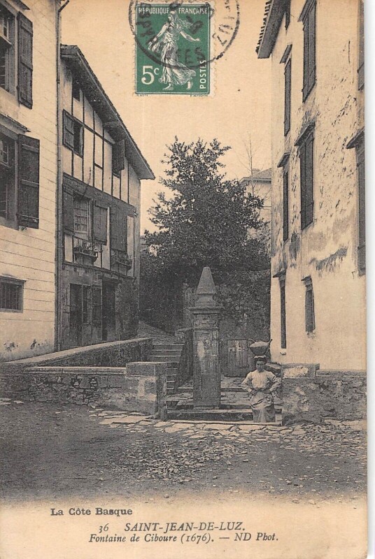 Carte postale ancienne Saint Jean De Luz - Fontaine De Ciboure à Ciboure