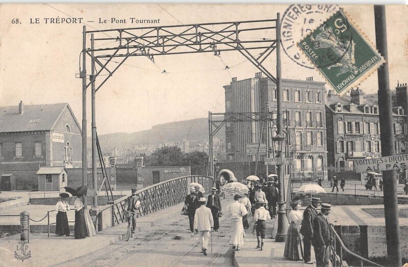 Carte postale ancienne Le Treport - Le Pont Tournant