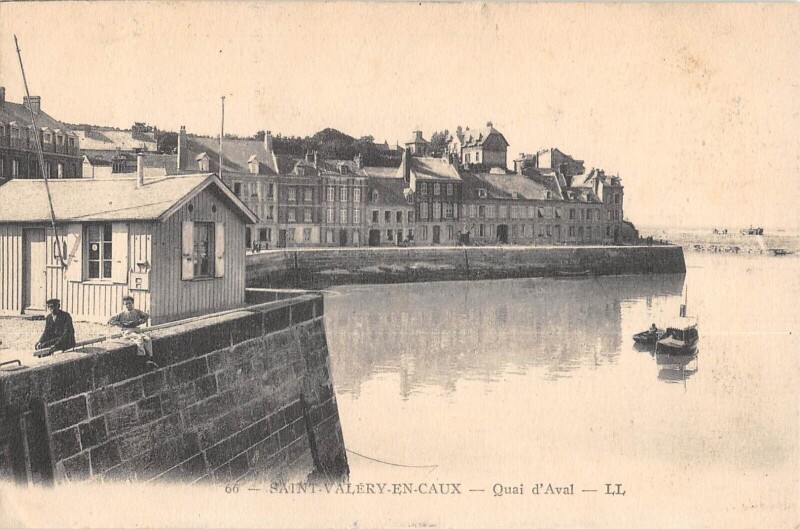 Carte postale ancienne Saint Valery En Caux - Quai D'Aval à Saint-Valery-en-Caux