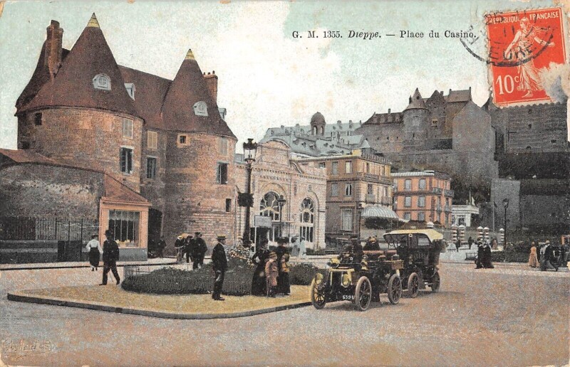 Carte postale ancienne Dieppe - Place Du Casino à Dieppe