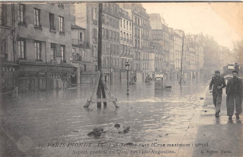 Carte postale ancienne Paris Inonde 1910 - Aspect General Du Quai Des Grds Augustins
