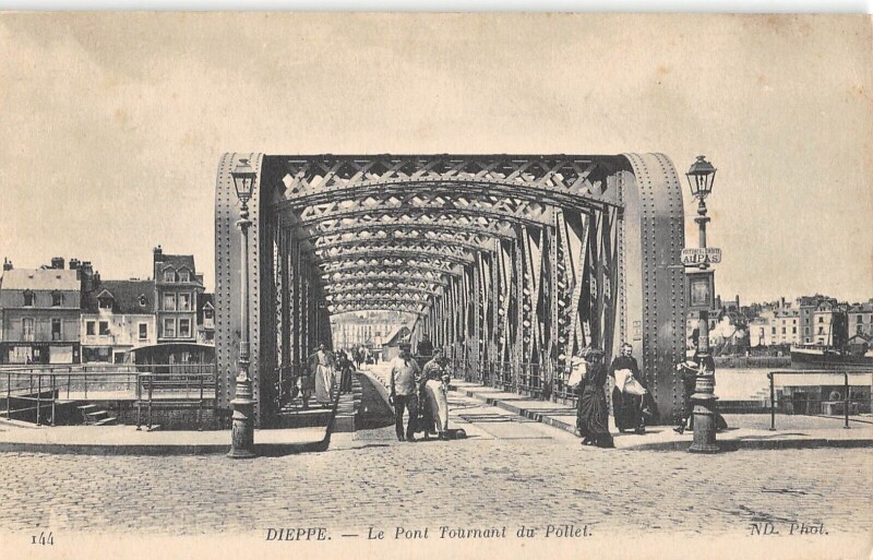 Carte postale ancienne Dieppe - Le Pont Tournant Du Pollet à Dieppe